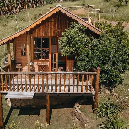 Chale Refugio Da Pedra Sp Villa Sao Bento do Sapucai Exterior photo